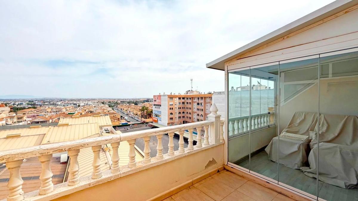 Venta de ático en Calle del Tomillo, 18, Torrevieja photo 1