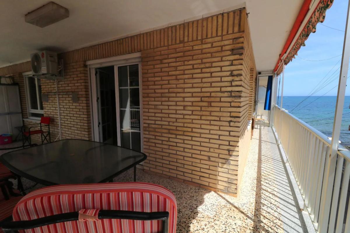 Продажа квартиры на Avenida Desiderio Rodríguez, Торревьеха
photo 2