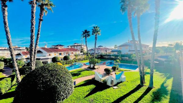 Chalet adosado photo 1