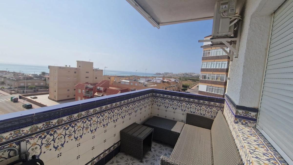 Venta de piso en Barrio Los Europeos, Torrevieja
photo 5