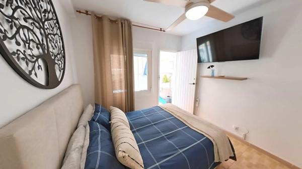 Chalet adosado en Av Francia, 13 photo 2