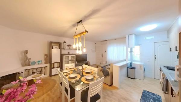 Chalet adosado en Av Francia, 13 photo 3