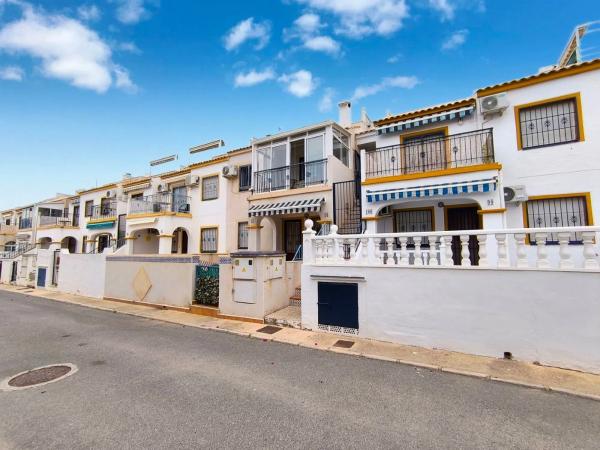 Ático en venta en  Calle Victor Garcia Villalgordo, 98, Torrevieja photo 4