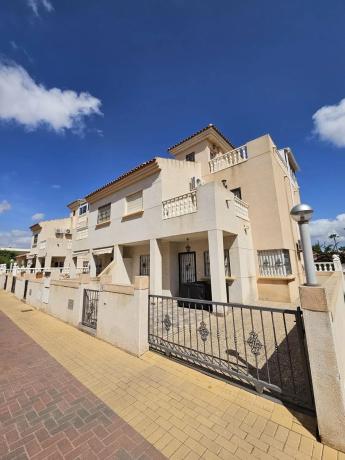 Duplex for sale on Barrio La Siesta - El Salado - Torreta, Torrevieja photo 1