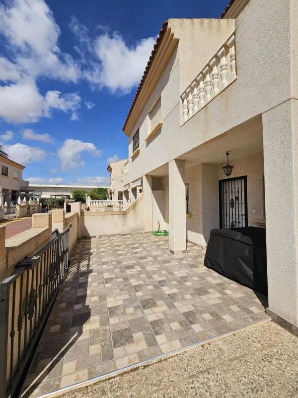 Venta de duplex en Barrio La Siesta - El Salado - Torreta, Torrevieja photo 2