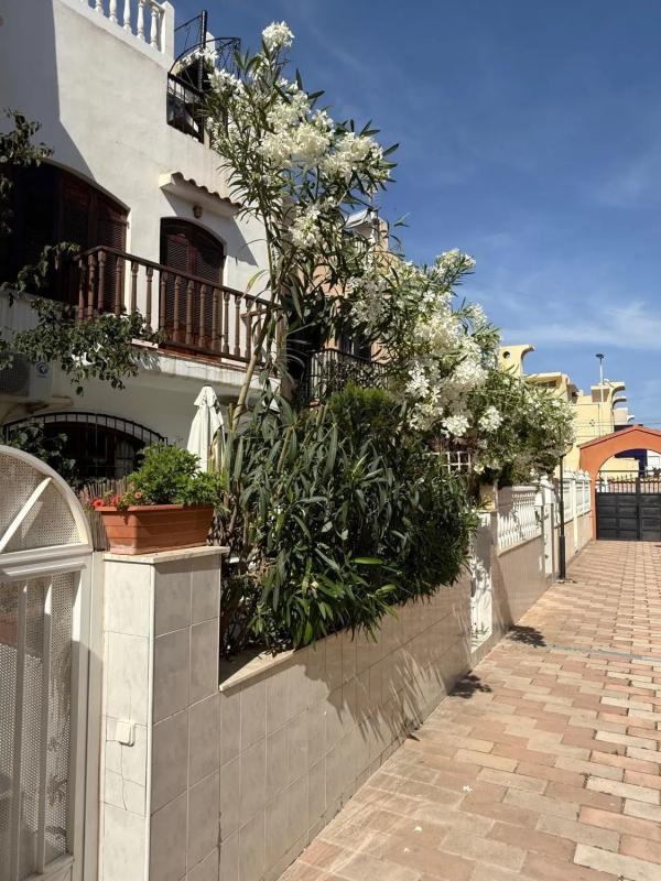 Properties for sale and rent in Spain photo 3