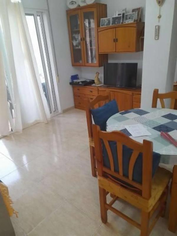 Venta de piso en Calle de Pedro Lorca, Torrevieja
photo 2
