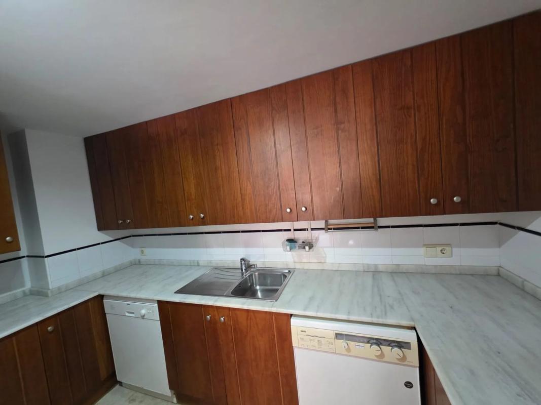 Продажа квартиры на Avenida de las Olas s/n, Торревьеха
photo 1