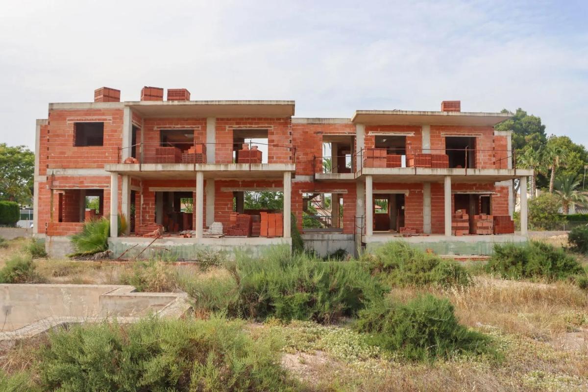 Properties for sale and rent in Spain photo 1