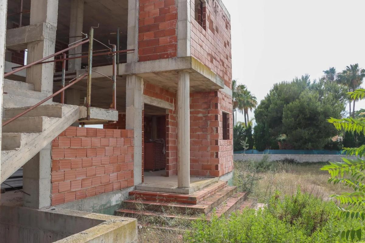 Properties for sale and rent in Spain photo 4