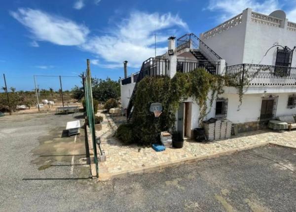 Casa rural en Partida de La Marina s/n photo 1