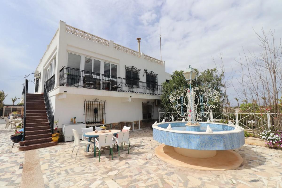 Properties for sale and rent in Spain photo 2