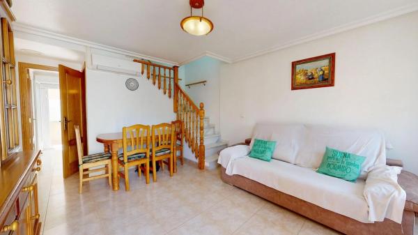 Chalet adosado photo 1