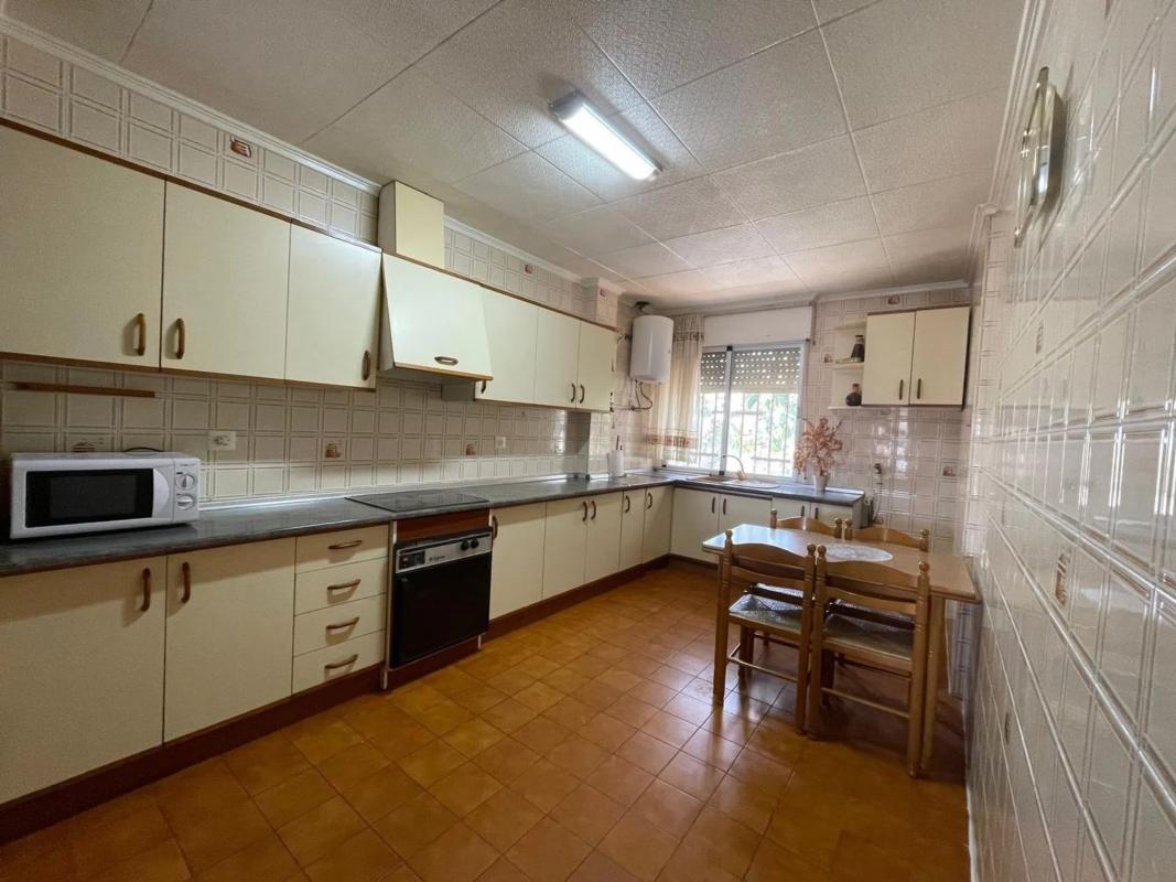 Properties for sale and rent in Spain photo 4