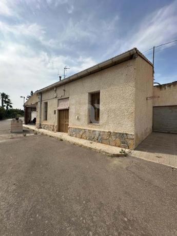 Independent chalet for sale in Valverde, Elche / Elx thumbnail 1