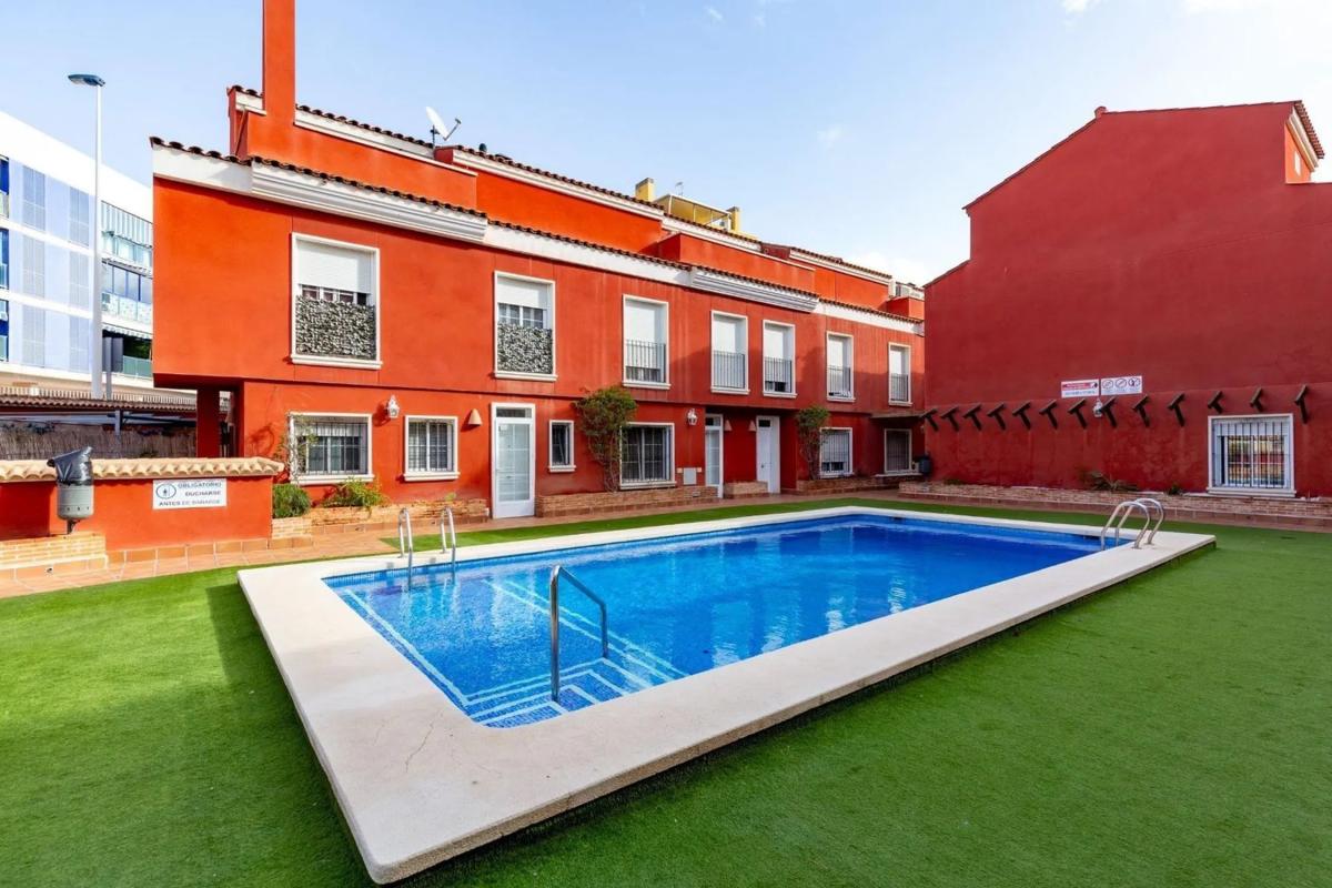 Properties for sale and rent in Spain photo 2