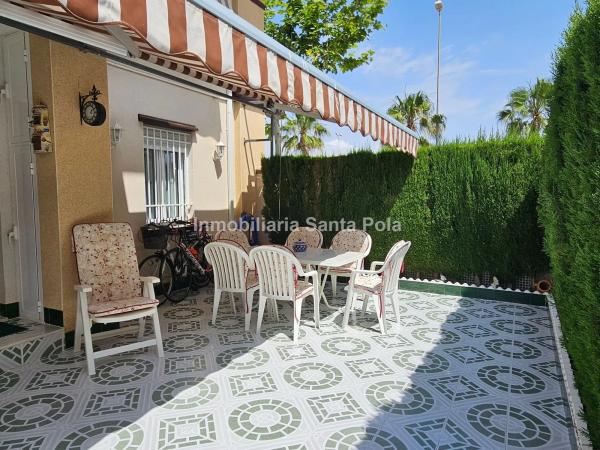 Chalet independiente en venta en  Centro, Santa Pola photo 4