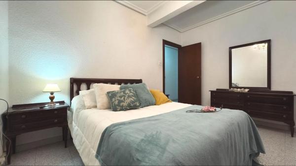 Apartment for sale in Calle Olegario Domarco Seller, Elche / Elx thumbnail 2