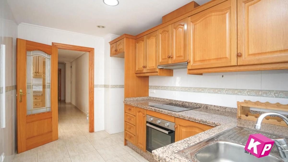 Sale of apartment in Calle Santander, Santa Pola
photo 1