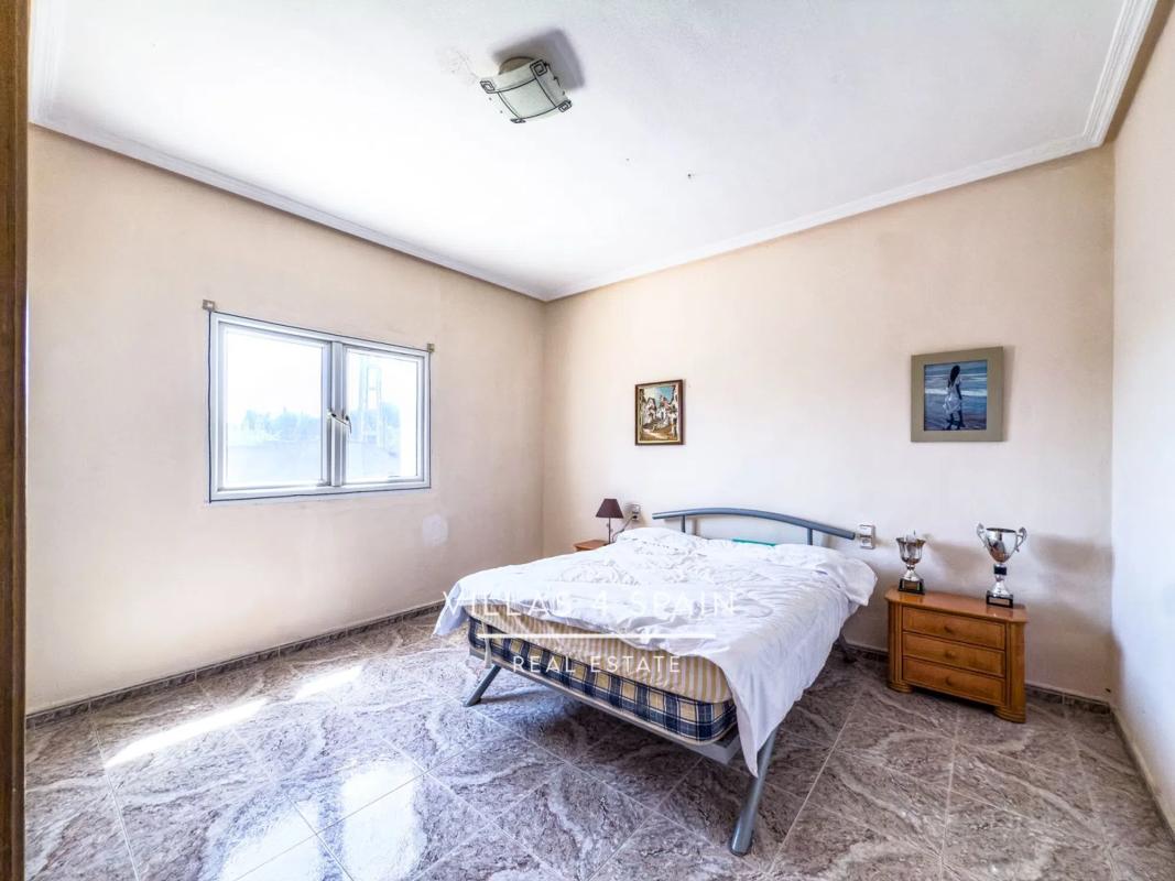 Properties for sale and rent in Spain photo 1