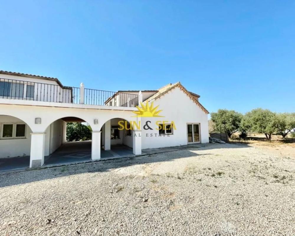 Propiedades en venta y alquiler en España photo 2
