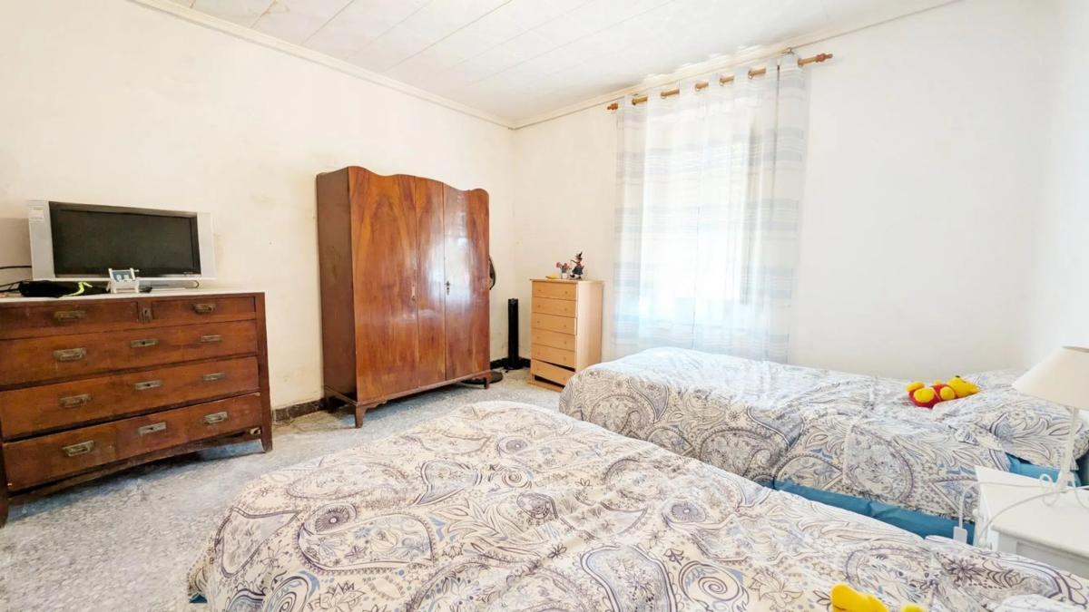 Properties for sale and rent in Spain photo 1