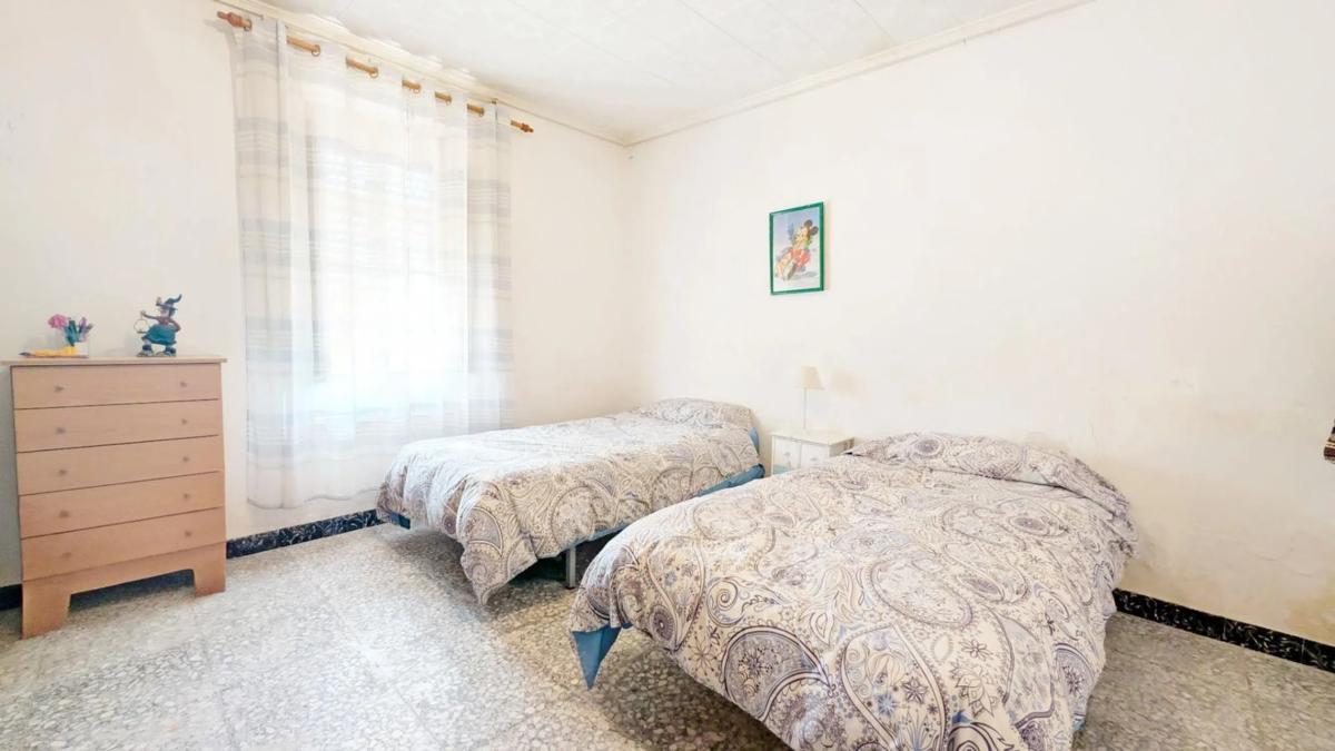 Properties for sale and rent in Spain photo 2