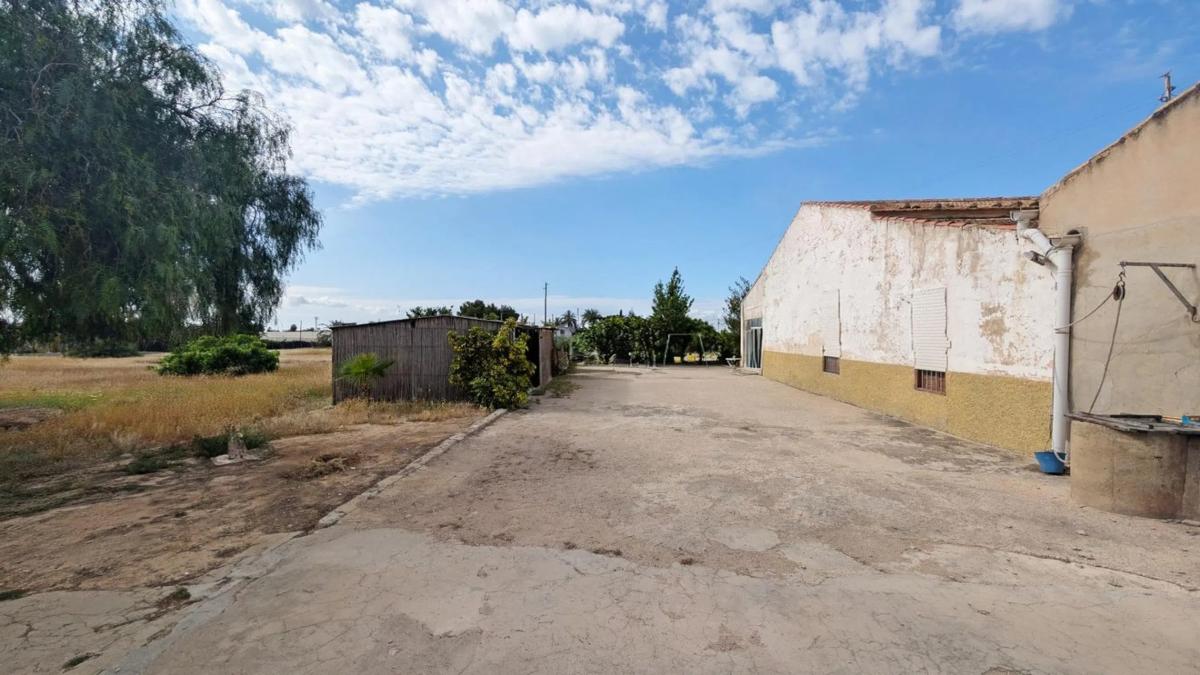Properties for sale and rent in Spain photo 3