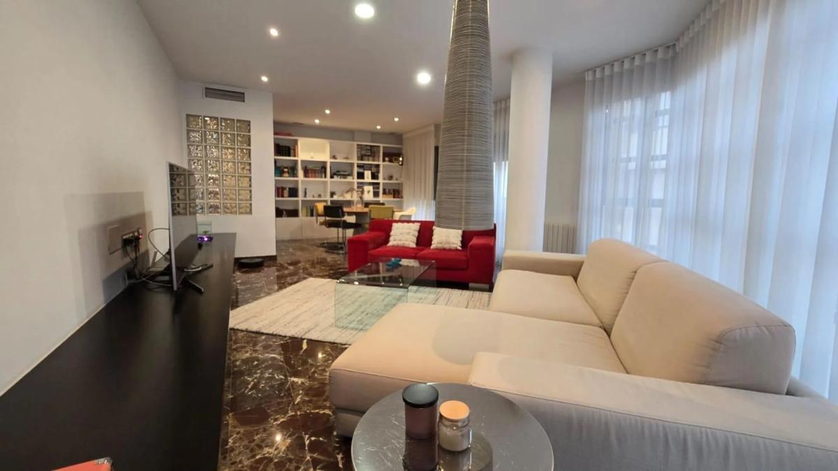 Venta de piso en Calle Poeta Miguel Hernandez, Elche / Elx
photo 1