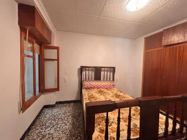 Частный шале на продаже в  L'Lorcha/Orxa, Л'Лорха/Орха photo 1
