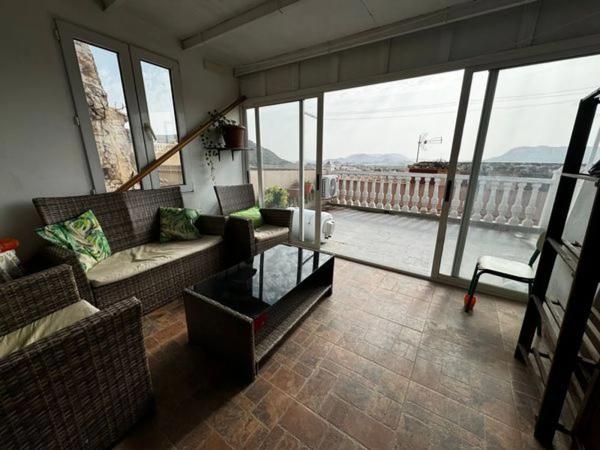 Chalet adosado en calle Sant Pere photo 1