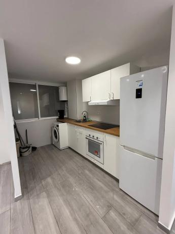Квартира на продажу на  Calle Sidi-Ifni, 7, Аликанте / Алакант photo 2