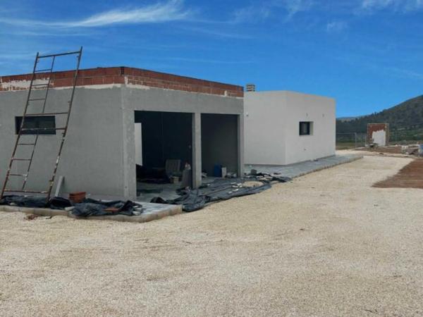 Chalet independiente en venta en Barrio Ensanche-Diputación, Alicante / Alacant thumbnail 1