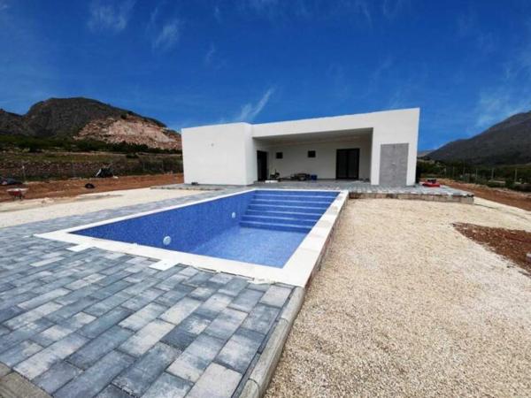 Chalet independiente en venta en  Barrio Ensanche-Diputación, Alicante / Alacant photo 4