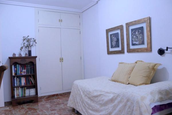 Chalet adosado en calle del Olimpo photo 2