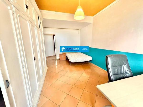 Квартира на продажу на  Barrio Casco Histórico-Santa Cruz, Аликанте / Алакант photo 4