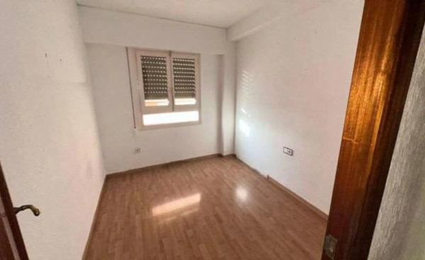 Piso en venta en  Calle San Lorenzo, Alicante / Alacant photo 4