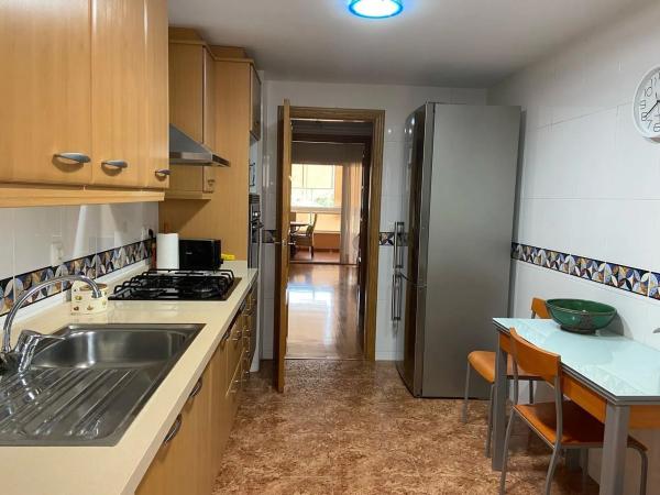 Apartment for sale in  Calle Nadadora Carmen Soto, 10, Alicante photo 4