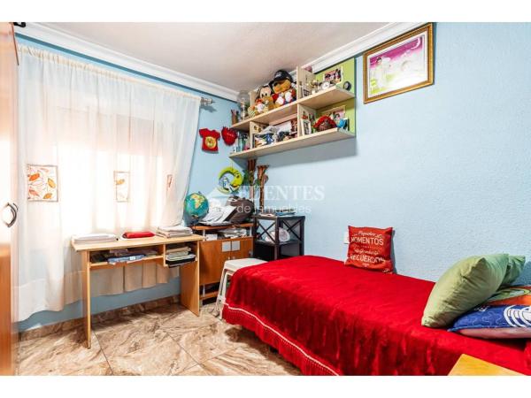 Venta de piso en Barrio Virgen del Remedio - Parque lo Morant, Alicante / Alacant
photo 1