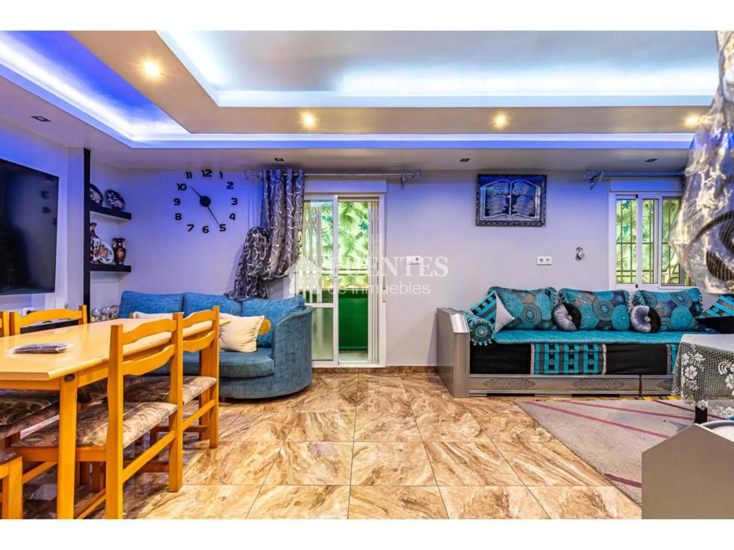 Venta de piso en Barrio Virgen del Remedio - Parque lo Morant, Alicante / Alacant
 photo 2
