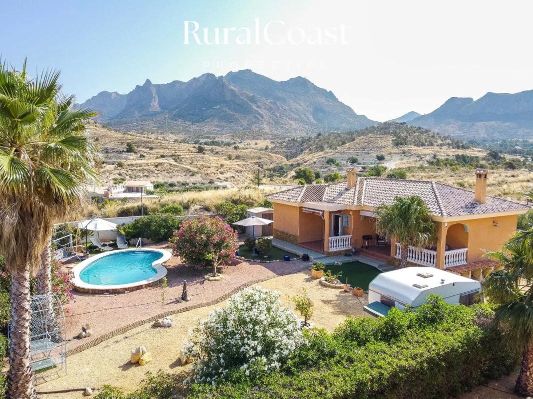 Properties for sale and rent in Spain photo 3