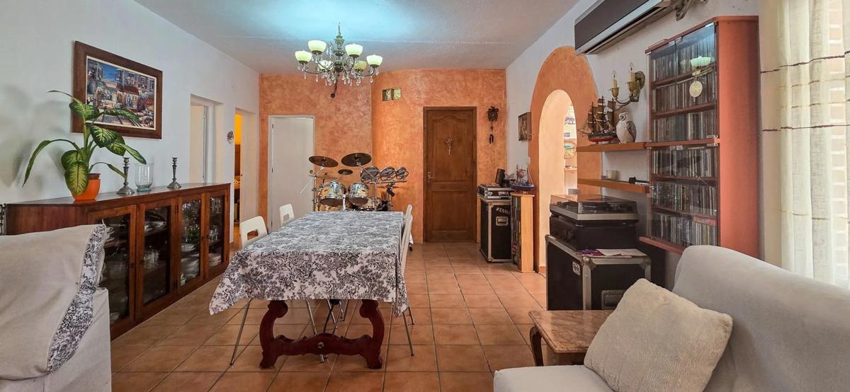 Properties for sale and rent in Spain photo 4