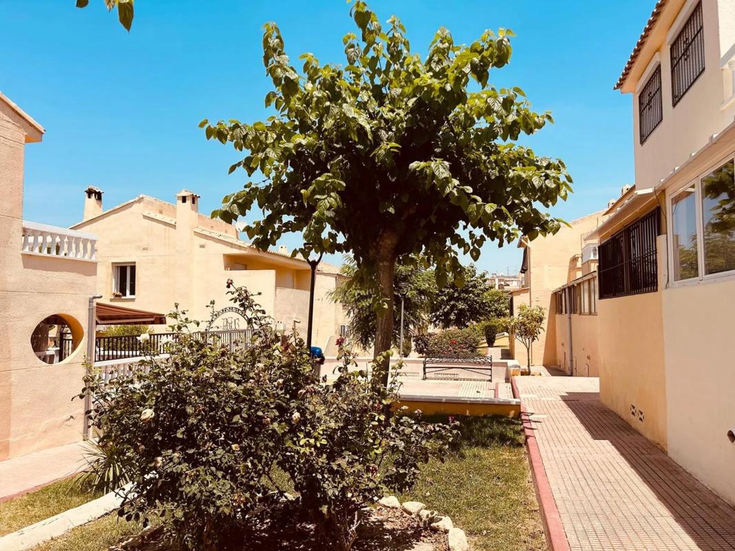 Venta de piso en Calle Llomes de Reixes, El Campello
 photo 3