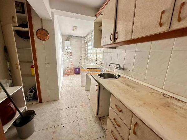 Apartment for sale in Campello Playa, El Campello thumbnail 2