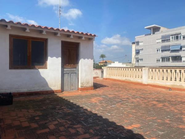 Piso en venta en  Convento, 25, El Campello photo 2