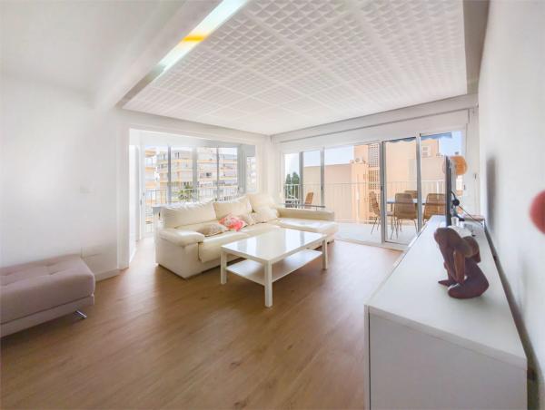 Apartment for sale in  Avenida Jaime I el Conquistador, El Campello photo 2