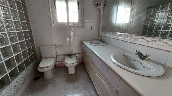 Apartment for sale in  Calle Pius XII, El Campello photo 3