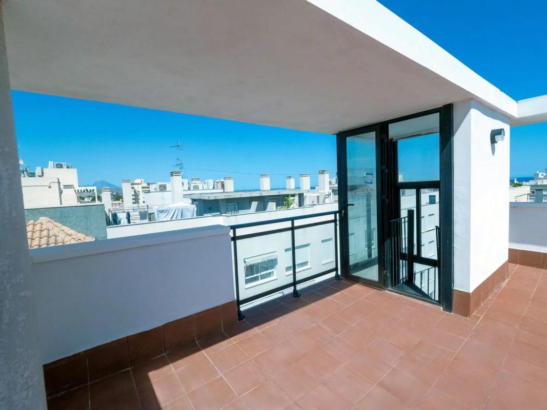 Penthouse sale in Calle del Pla de Sarrió, El Campello photo 3