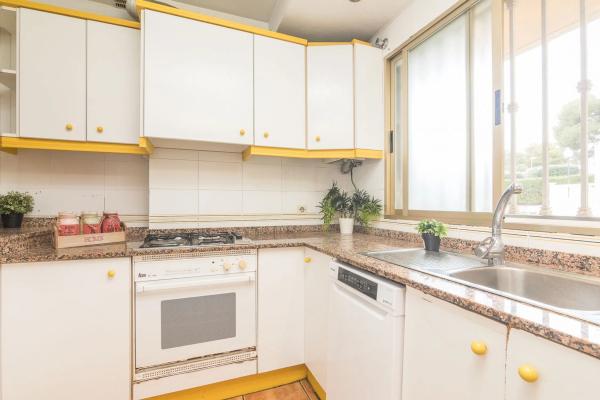 Apartment for sale in  Calle de La Pinta, El Campello photo 1
