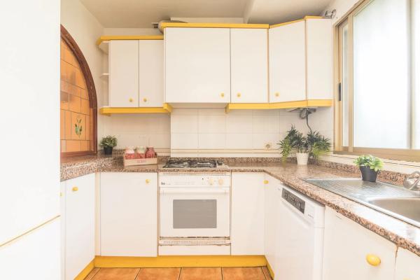Apartment for sale in  Calle de La Pinta, El Campello photo 3